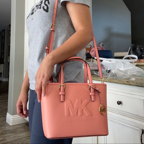 New mk ๐ jet set travel carry all tote - Picture 9 of 9